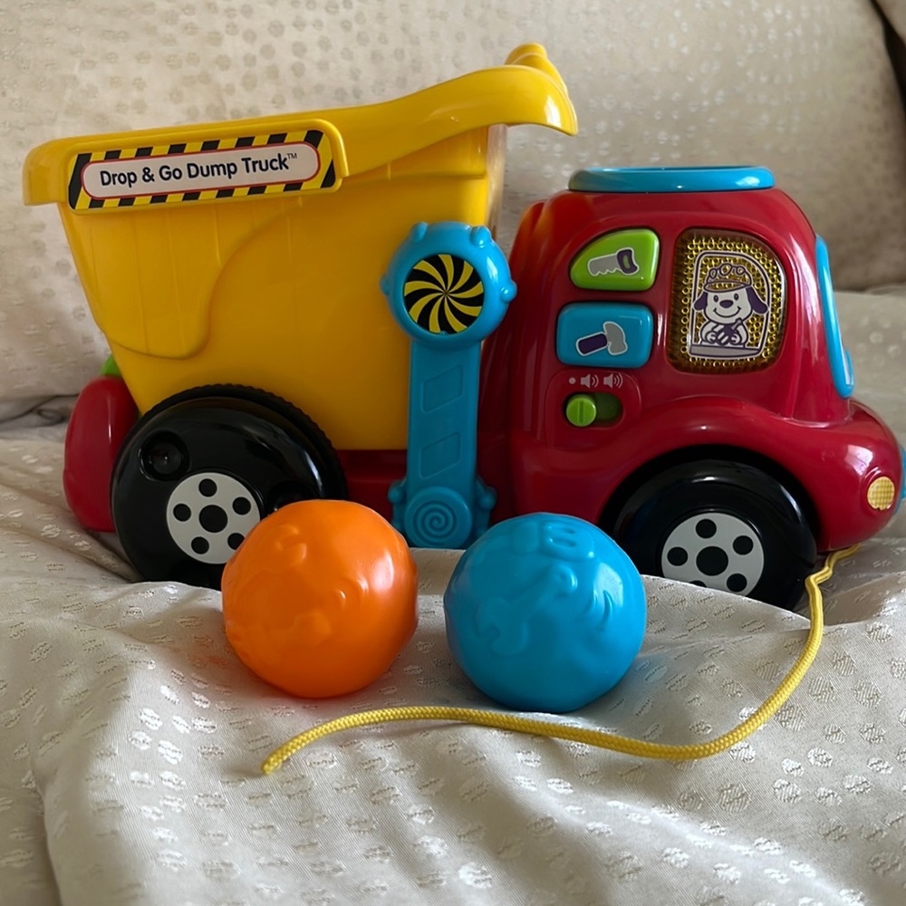 VTech Dump and Go dump truck.